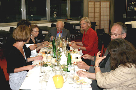 Vor der Talkshow Club2 im ORF